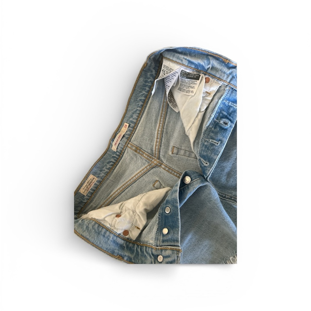 Levis
Levi's Ribcage Denim High Rise Shorts
Tango - Picture 7 of 8